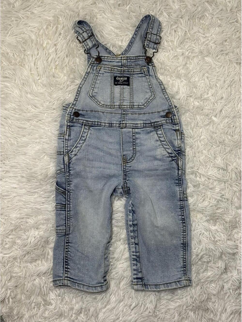 OshKosh B'gosh Classic Light Wash Denim Carpenter Vestbak Overalls Size 12M